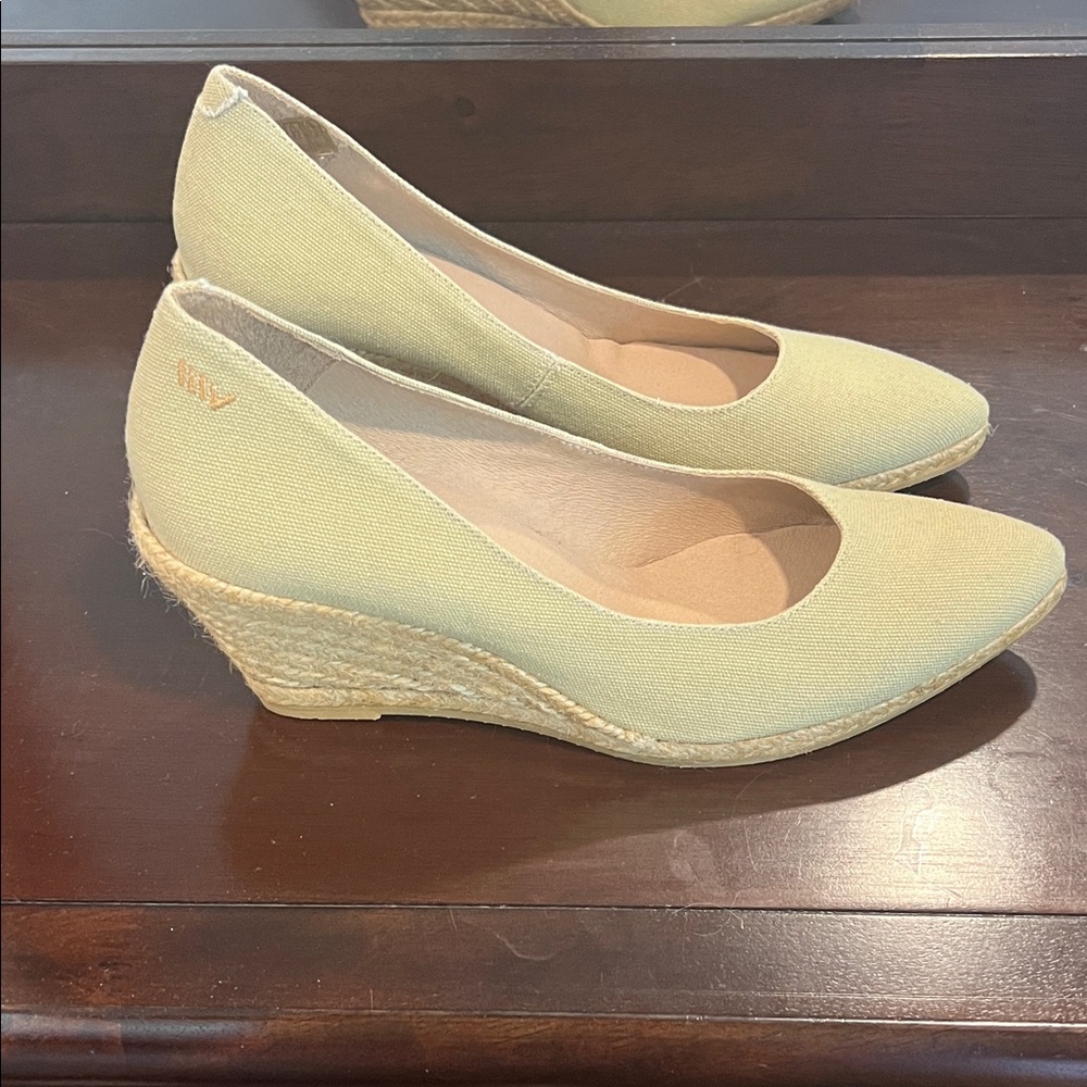 Viscata Barcelona Women's Sand Wedges size 40 - Picture 2 of 4